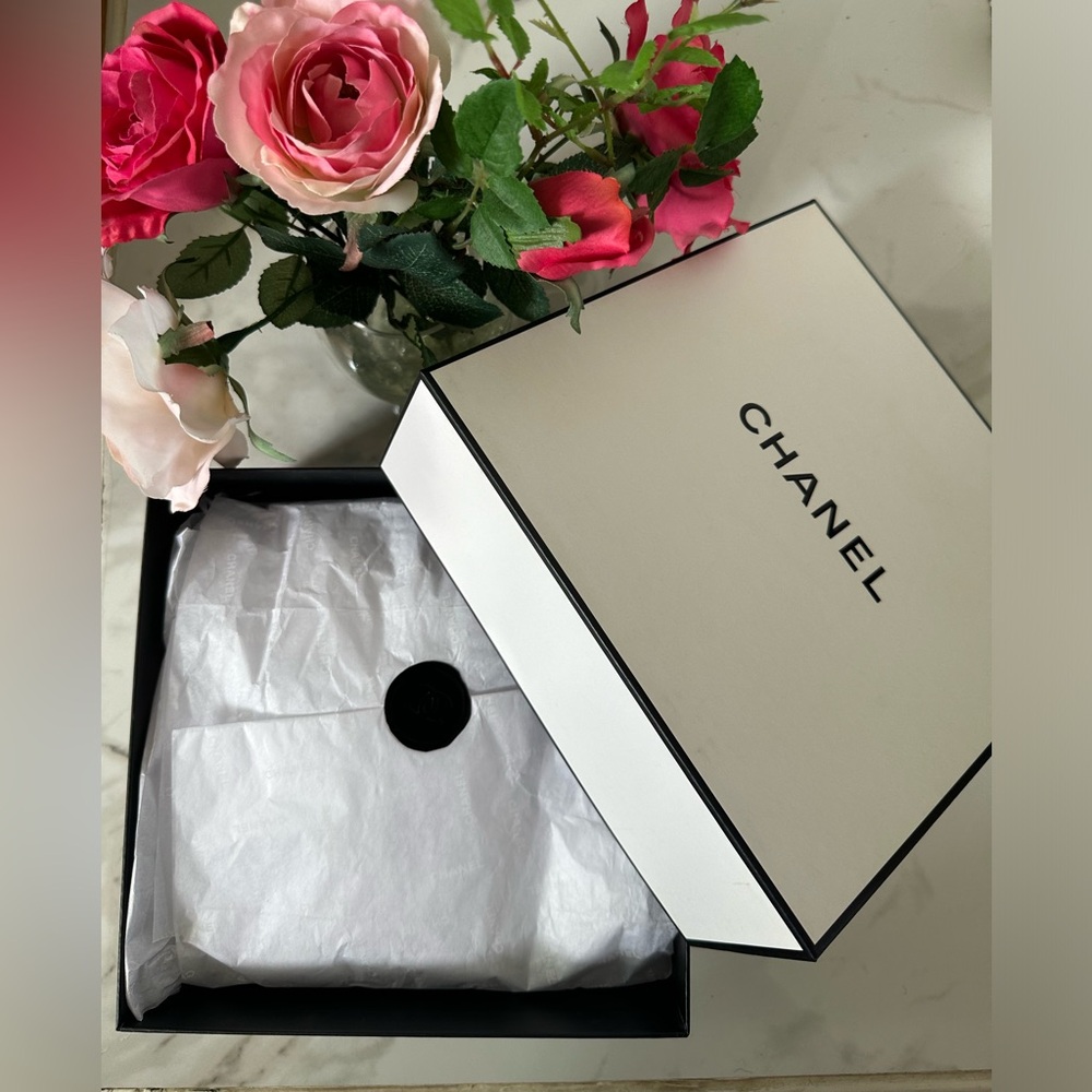 Chanel Box with tissue shredding and sticker